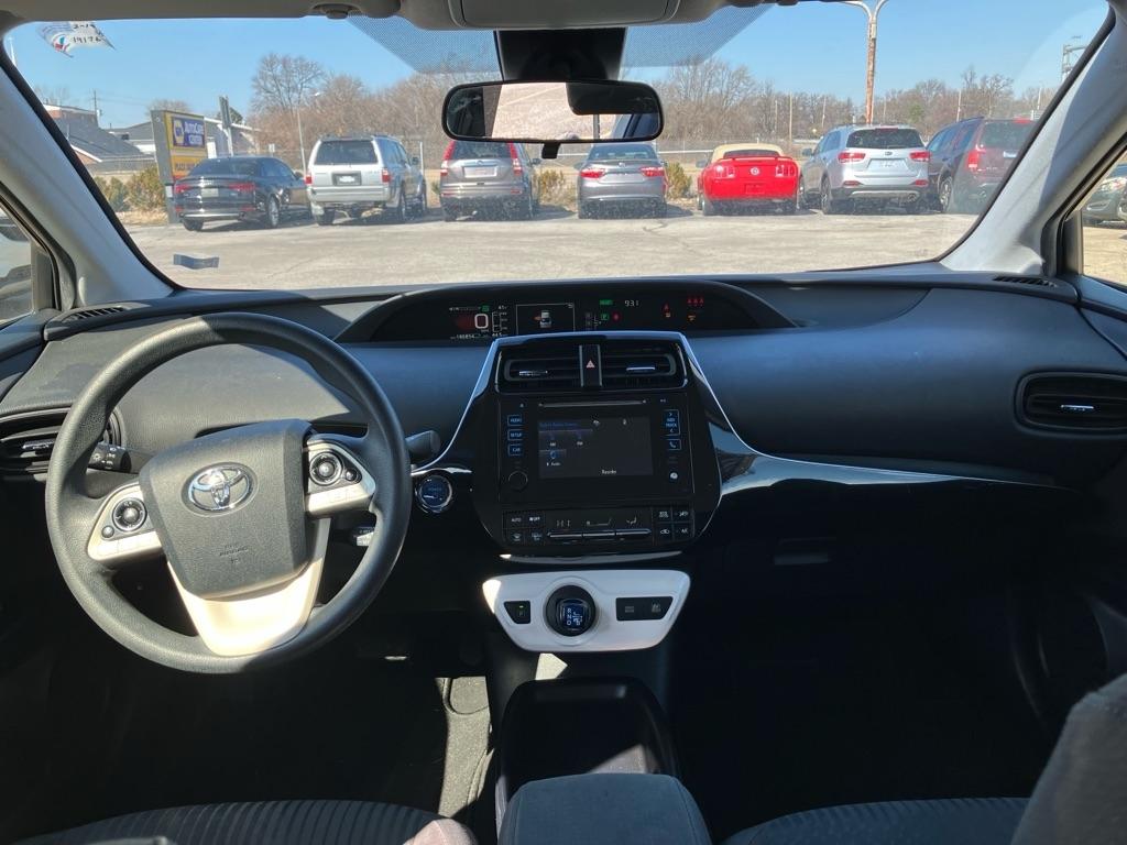 Toyota Prius Two 2017