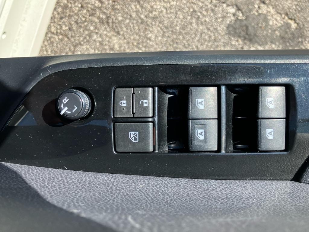 Toyota Prius Two 2017
