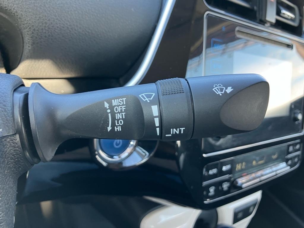 Toyota Prius Two 2017