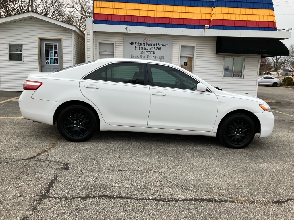 2009 Toyota Camry LE 5-Spd AT