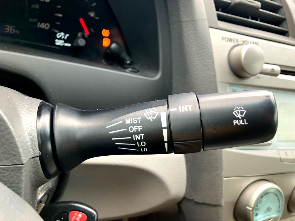 Toyota Camry LE 5-Spd AT 2009