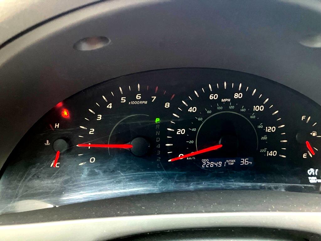 Toyota Camry LE 5-Spd AT 2009