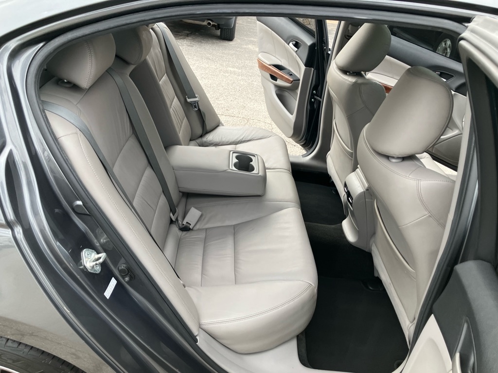 Honda Accord EX-L Sedan AT 2012