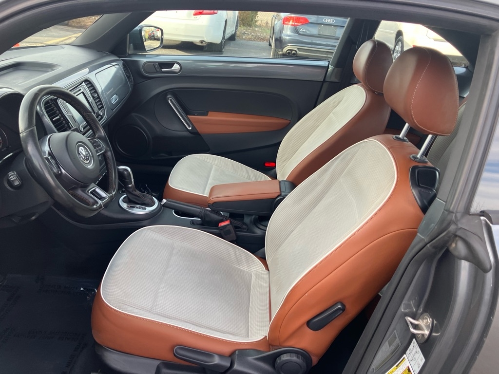 Volkswagen Beetle 1.8T S 2017