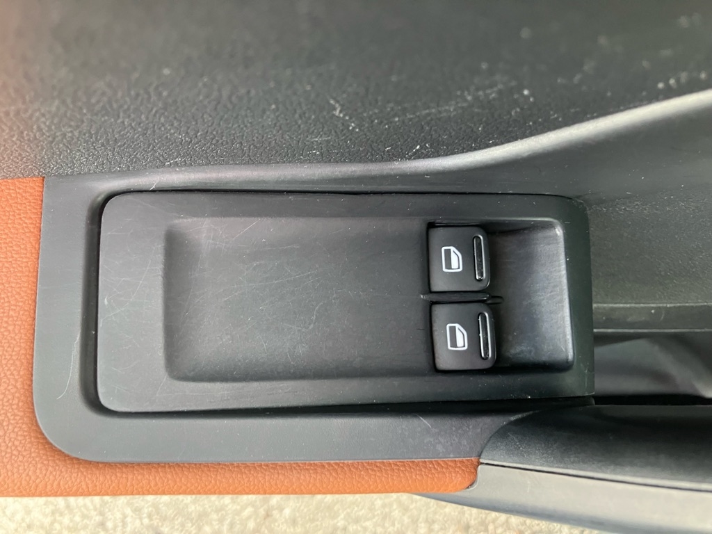 Volkswagen Beetle 1.8T S 2017