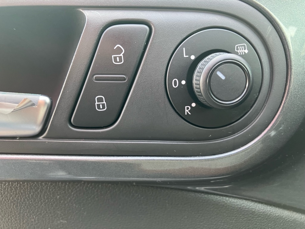 Volkswagen Beetle 1.8T S 2017