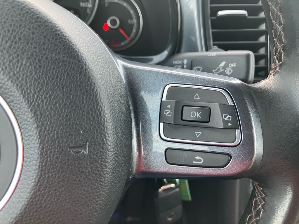 Volkswagen Beetle 1.8T S 2017