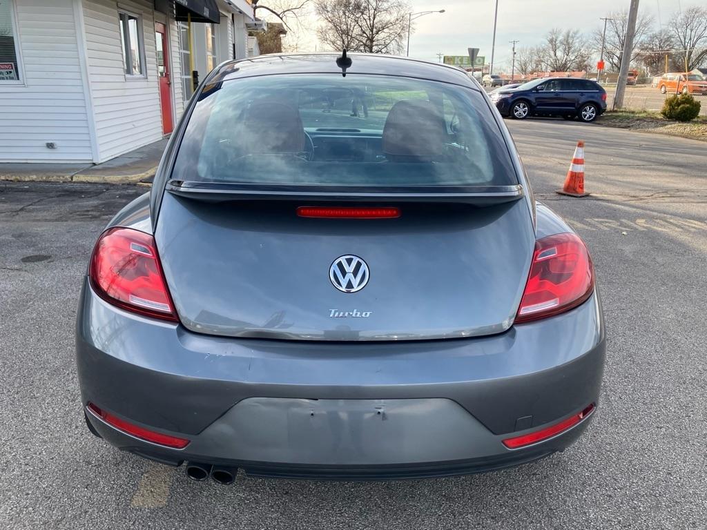 Volkswagen Beetle 1.8T S 2017