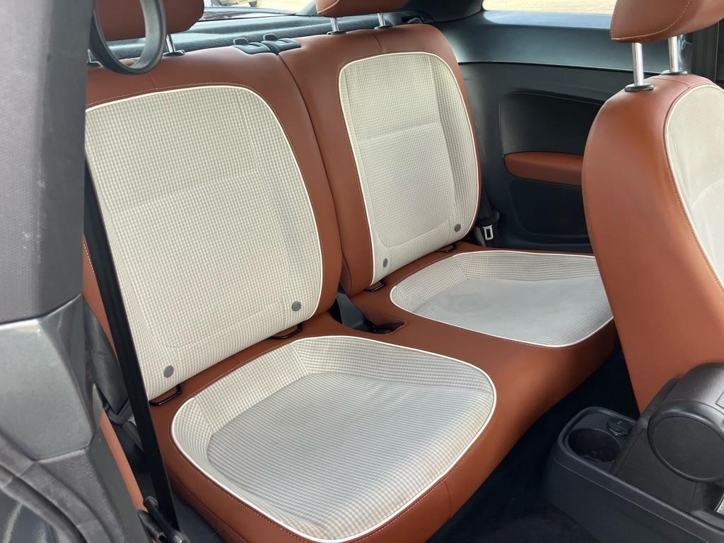 Volkswagen Beetle 1.8T S 2017