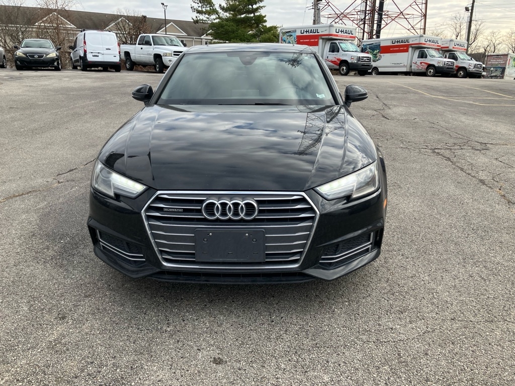Audi A4 2.0T Premium quattro Sedan 2017