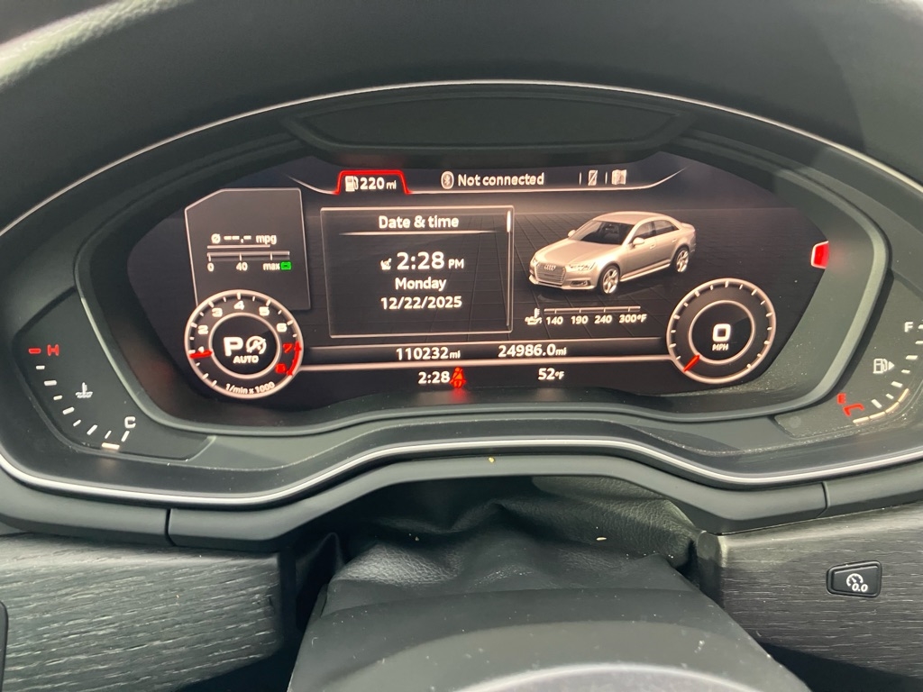 Audi A4 2.0T Premium quattro Sedan 2017