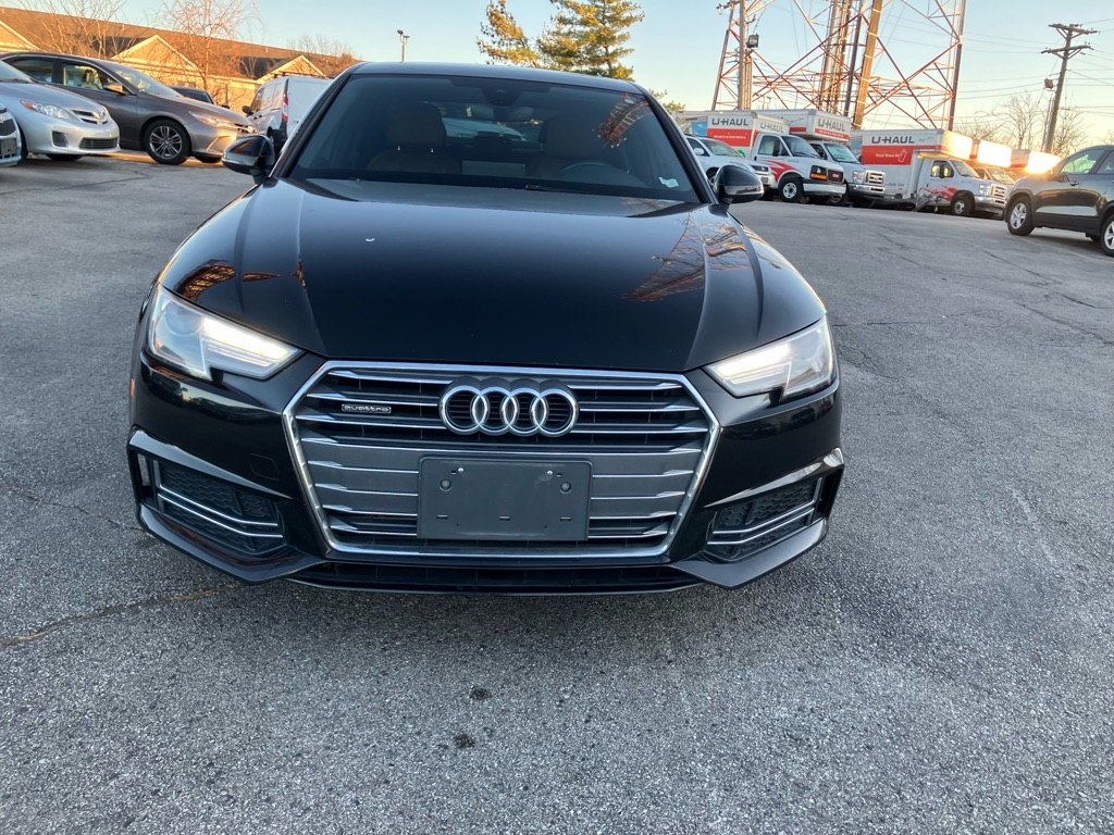 Audi A4 2.0T Premium quattro Sedan 2017