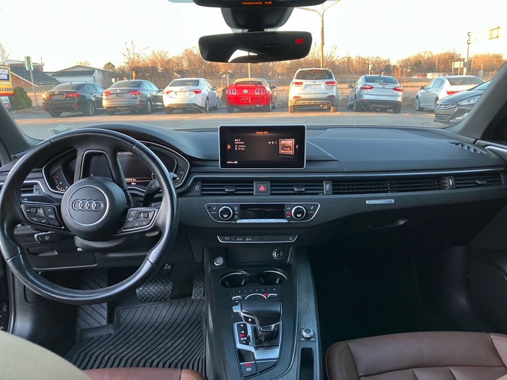 Audi A4 2.0T Premium quattro Sedan 2017