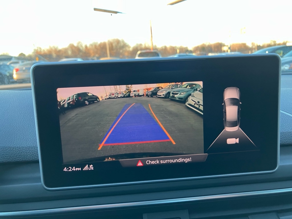 Audi A4 2.0T Premium quattro Sedan 2017