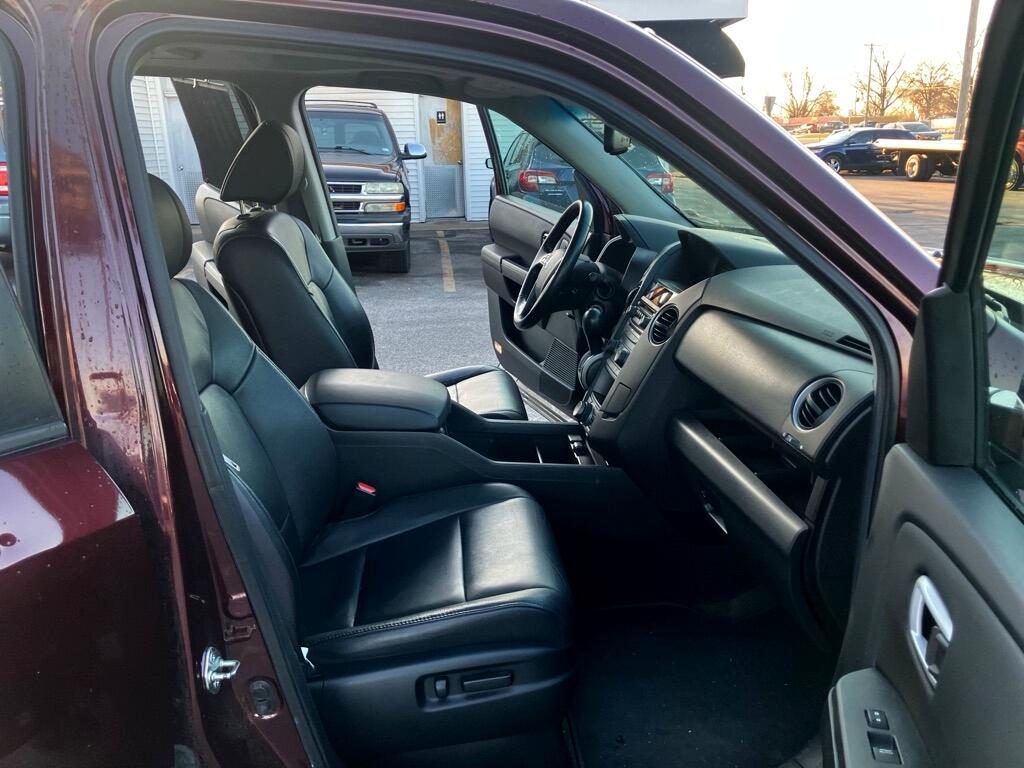 Honda Pilot Touring 4WD 5-Spd AT with DVD 2014