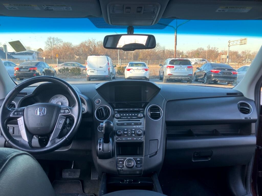 Honda Pilot Touring 4WD 5-Spd AT with DVD 2014
