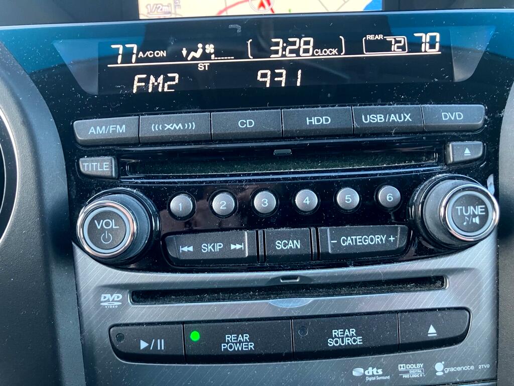 Honda Pilot Touring 4WD 5-Spd AT with DVD 2014