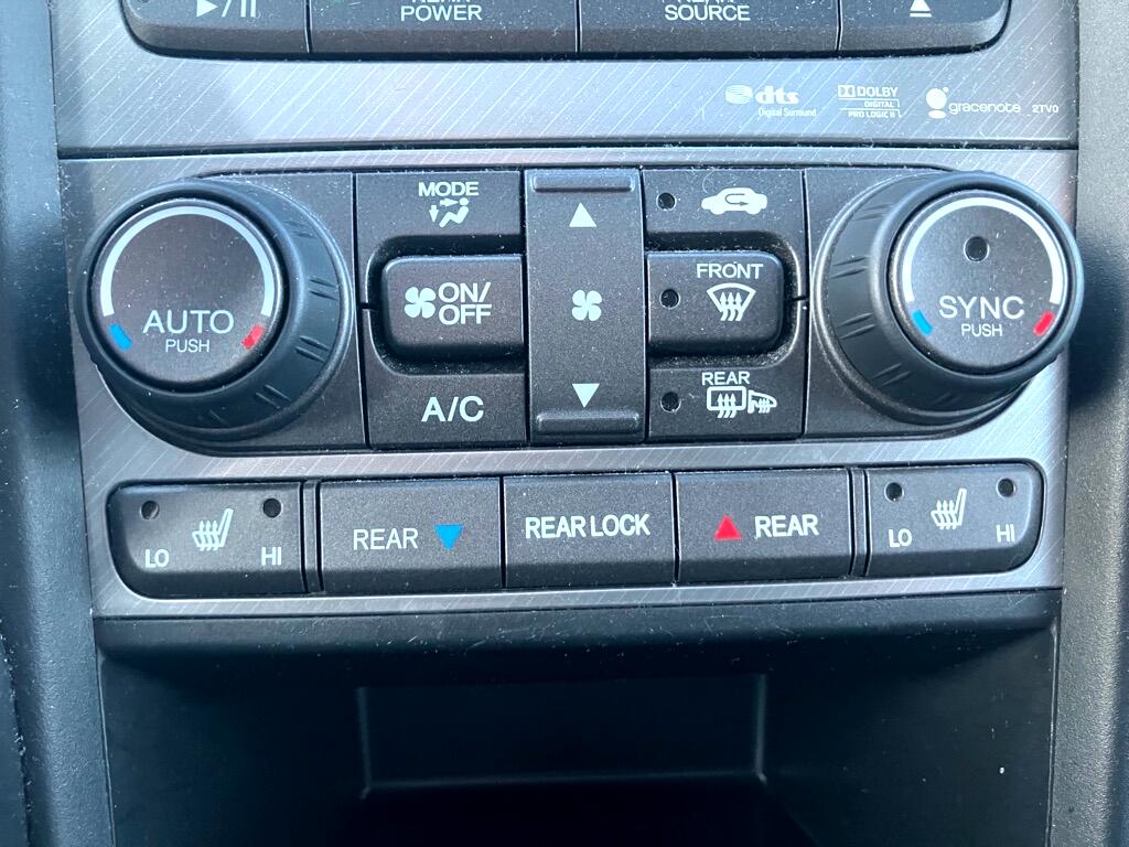 Honda Pilot Touring 4WD 5-Spd AT with DVD 2014