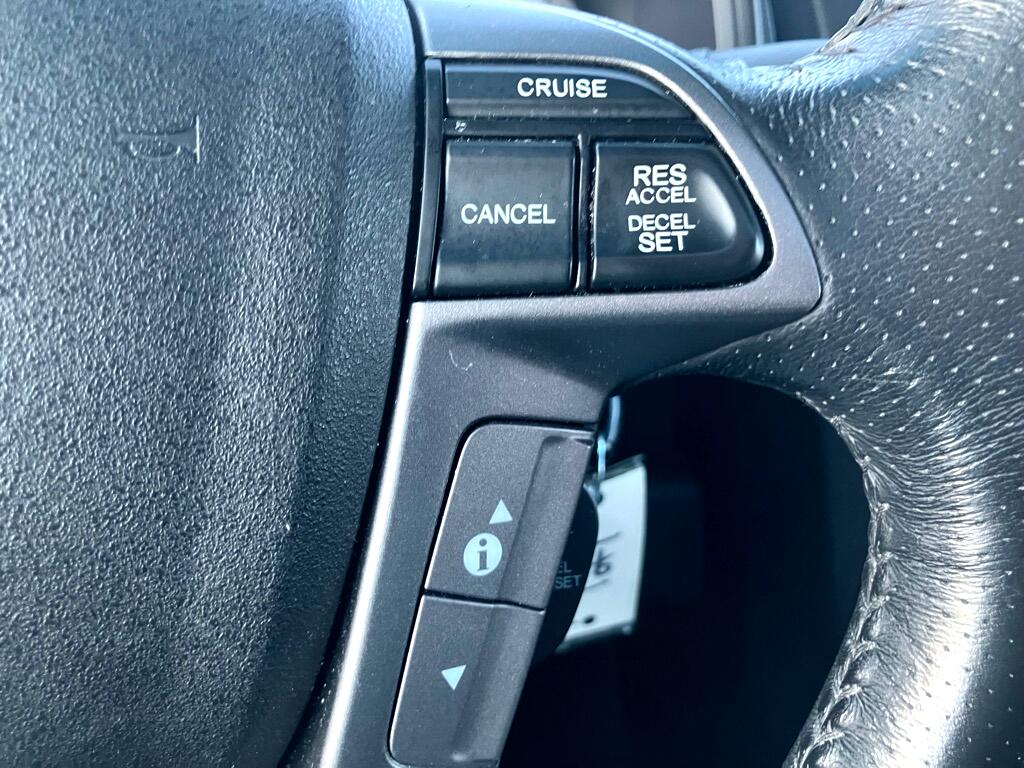 Honda Pilot Touring 4WD 5-Spd AT with DVD 2014