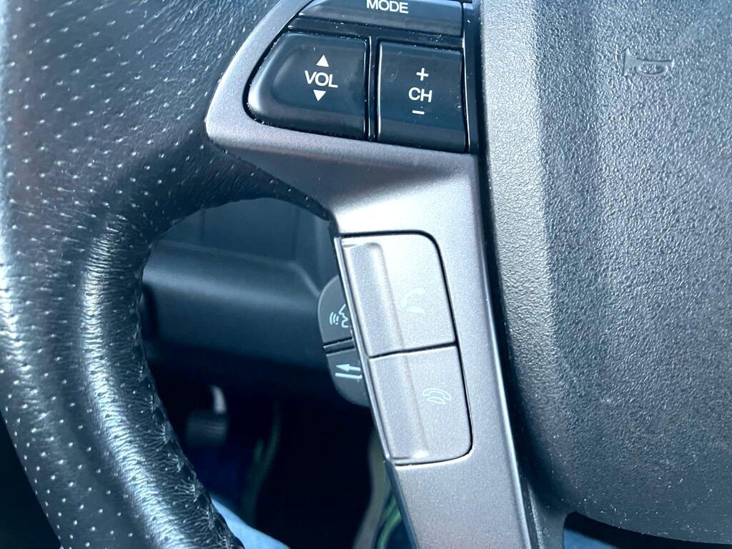 Honda Pilot Touring 4WD 5-Spd AT with DVD 2014