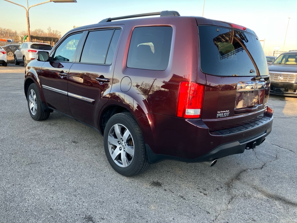 Honda Pilot Touring 4WD 5-Spd AT with DVD 2014
