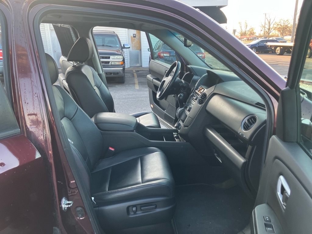 Honda Pilot Touring 4WD 5-Spd AT with DVD 2014