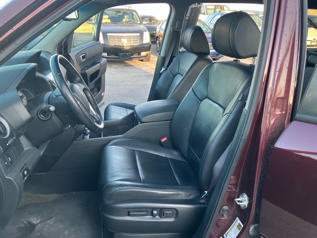 Honda Pilot Touring 4WD 5-Spd AT with DVD 2014