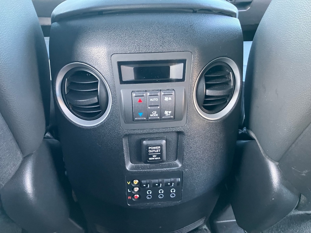 Honda Pilot Touring 4WD 5-Spd AT with DVD 2014