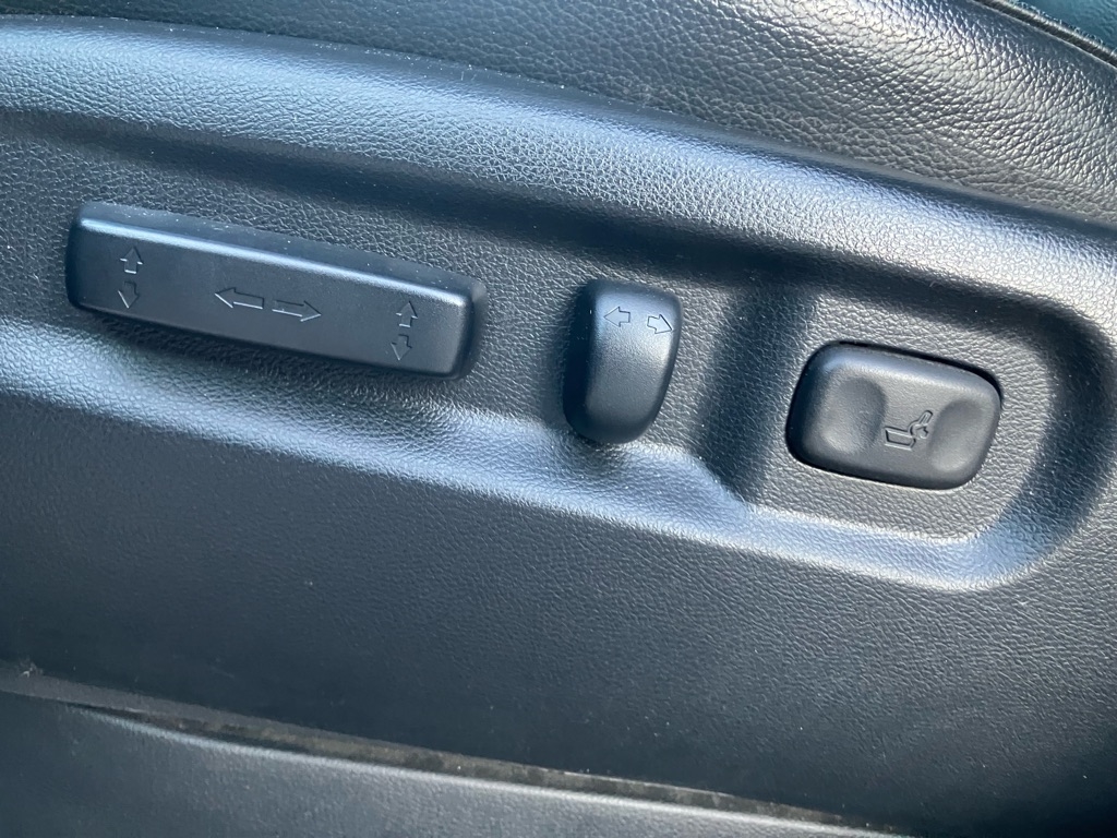 Honda Pilot Touring 4WD 5-Spd AT with DVD 2014