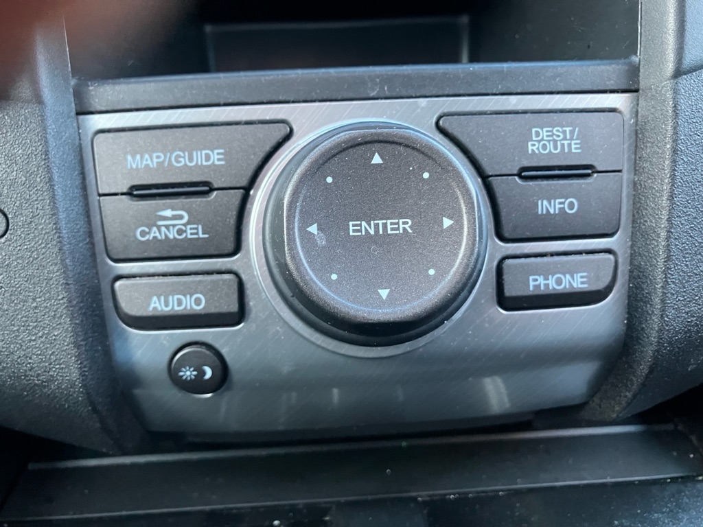 Honda Pilot Touring 4WD 5-Spd AT with DVD 2014