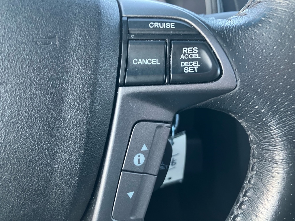 Honda Pilot Touring 4WD 5-Spd AT with DVD 2014