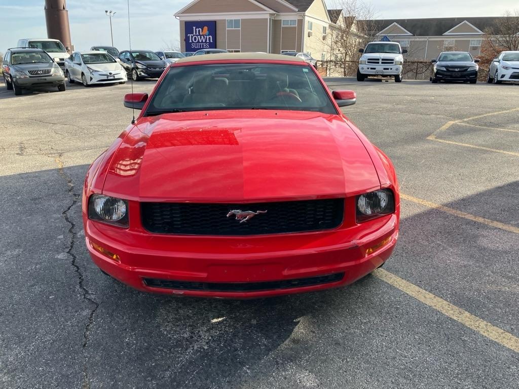 Ford Mustang V6 Deluxe Convertible 2006