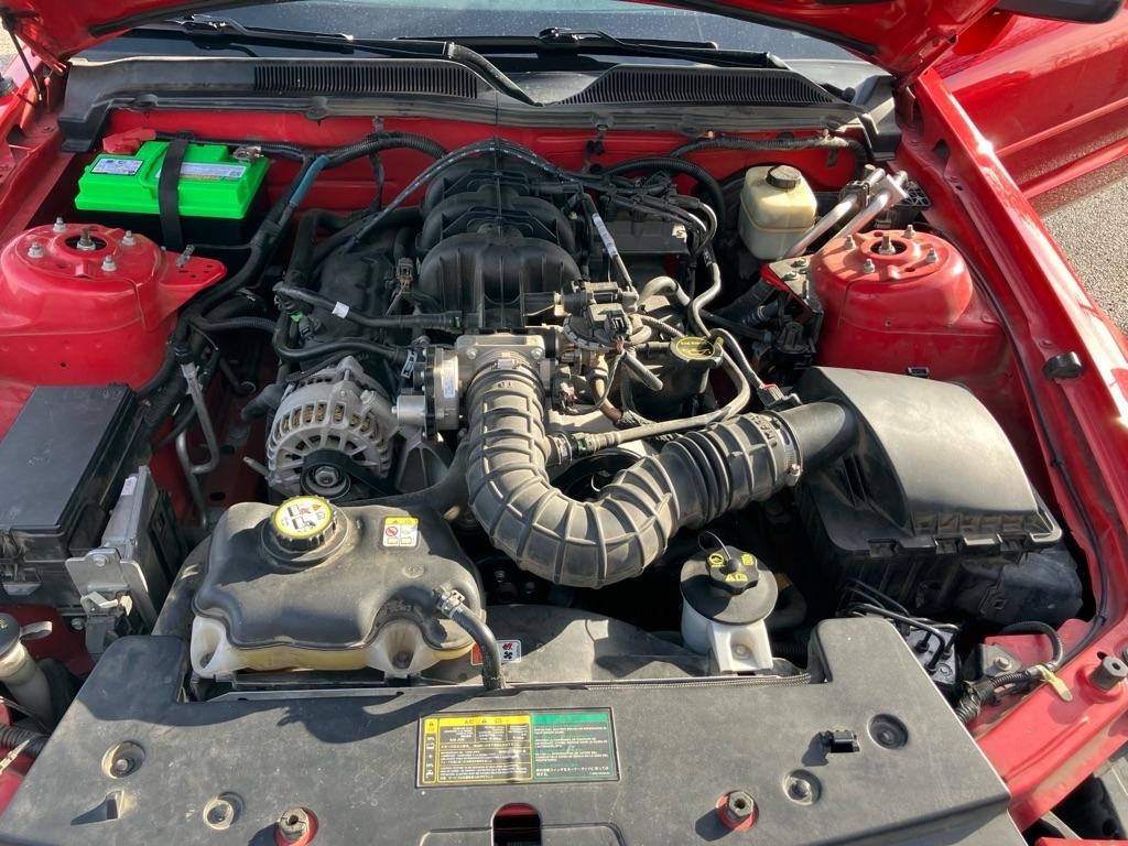 Ford Mustang V6 Deluxe Convertible 2006