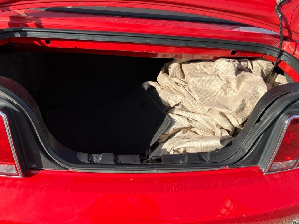 Ford Mustang V6 Deluxe Convertible 2006