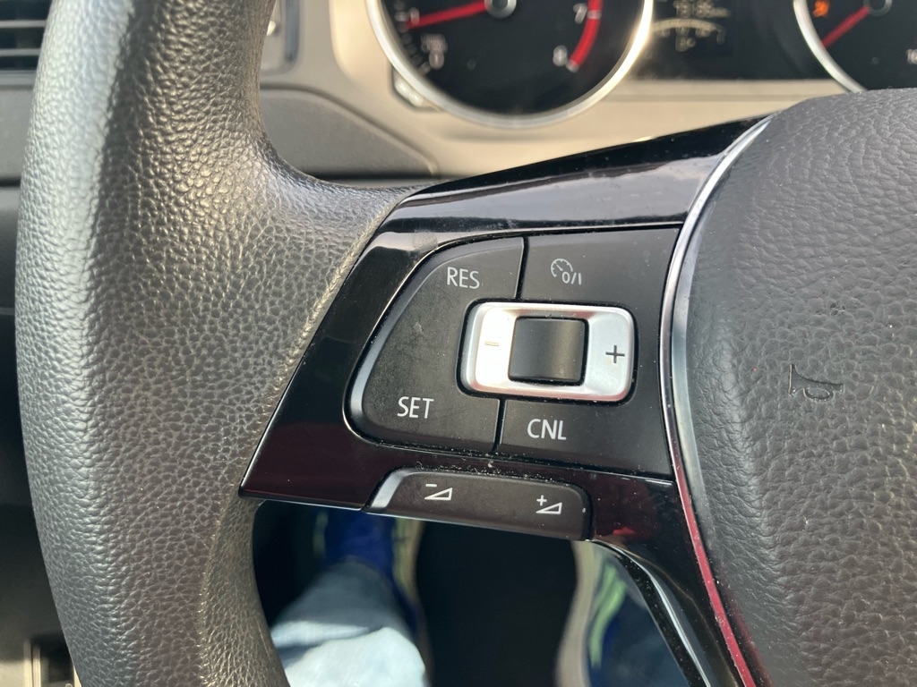 Volkswagen Passat 2.0L TDI SE AT 2014