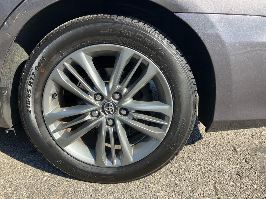 Toyota Camry LE 2017