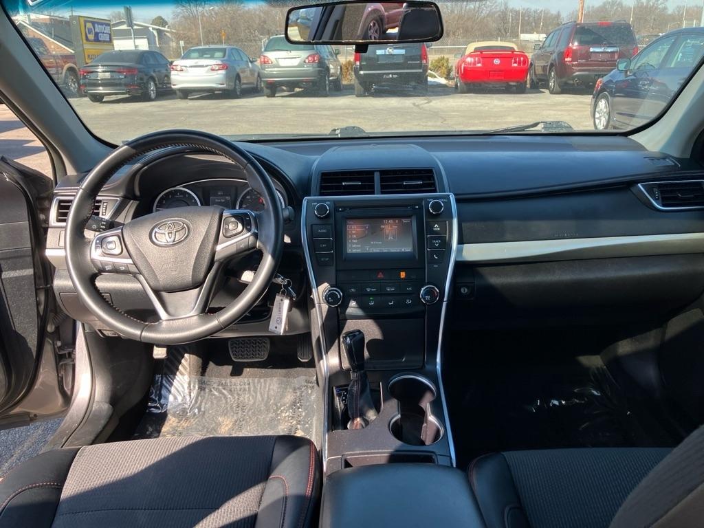 Toyota Camry LE 2017