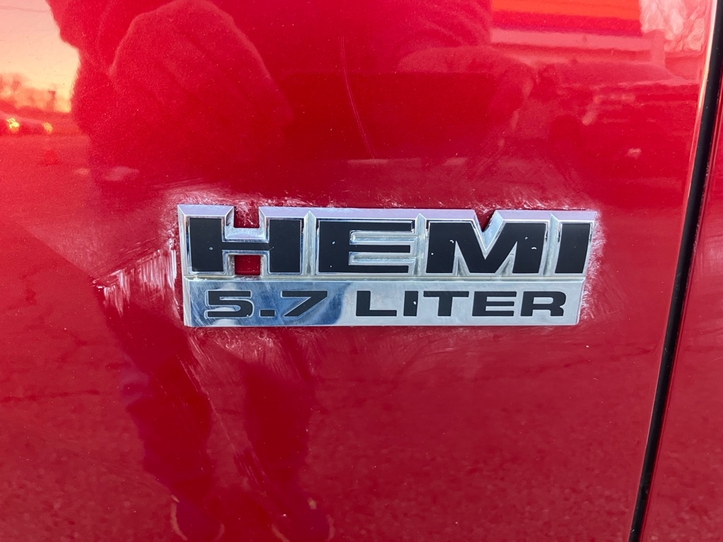 RAM 1500 SLT Crew Cab 4WD 2012