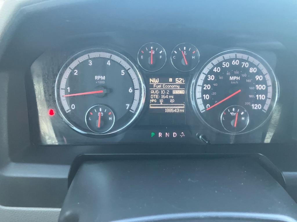 RAM 1500 SLT Crew Cab 4WD 2012