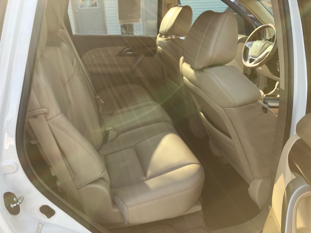 Acura MDX 6-Spd AT w/Tech Package 2013