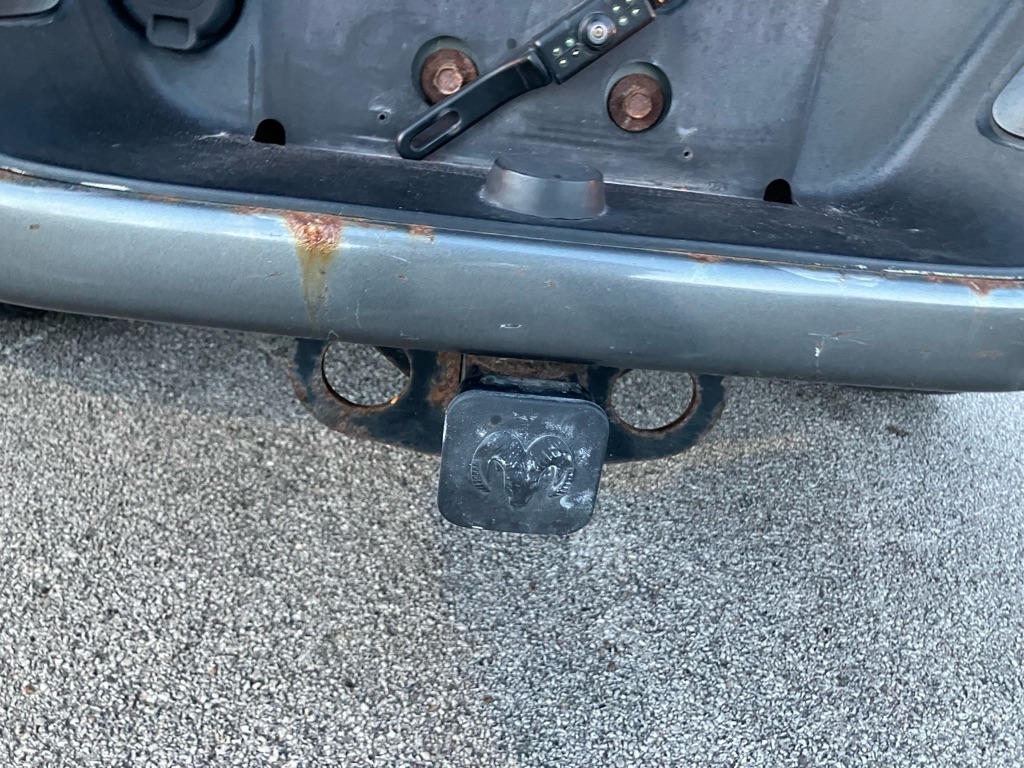 RAM 1500 ST Quad Cab 4WD 2011