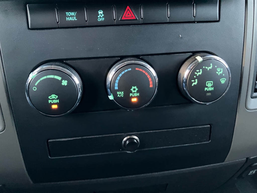 RAM 1500 ST Quad Cab 4WD 2011