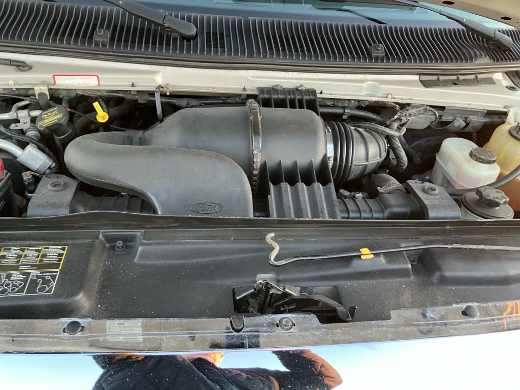 Ford Econoline E-350 XL Super Duty 2012