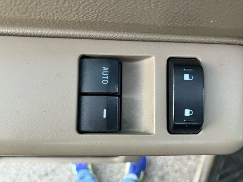 Ford Econoline E-350 XL Super Duty 2012