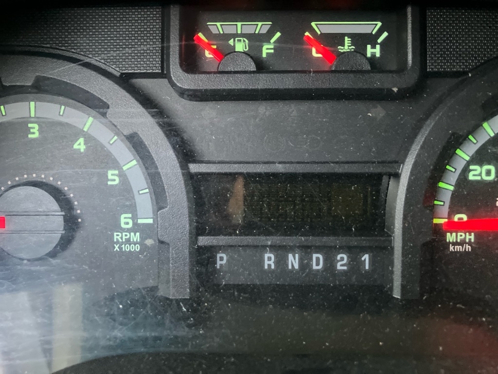 Ford Econoline E-350 XL Super Duty 2012