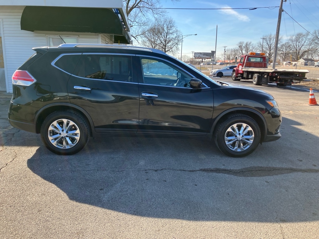 2016 Nissan Rogue SV 2WD