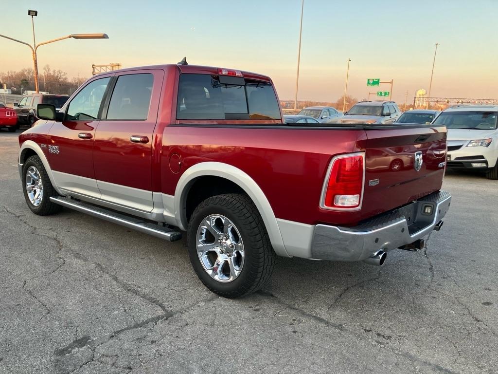 RAM 1500 Laramie Crew Cab SWB 4WD 2013