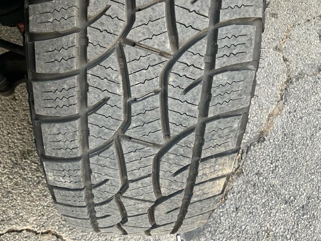 RAM 1500 Laramie Crew Cab SWB 4WD 2013