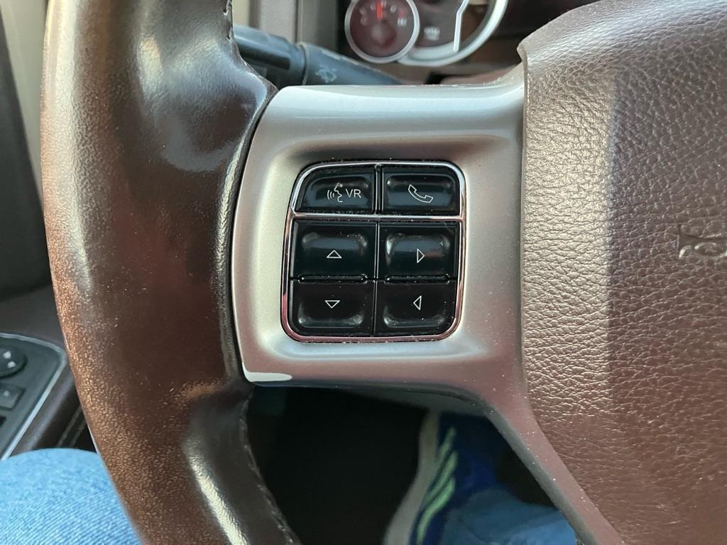 RAM 1500 Laramie Crew Cab SWB 4WD 2013