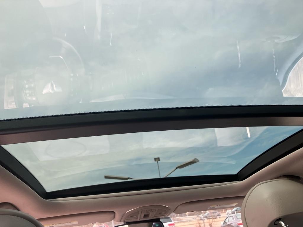 Hyundai Genesis 5.0L RWD 2015